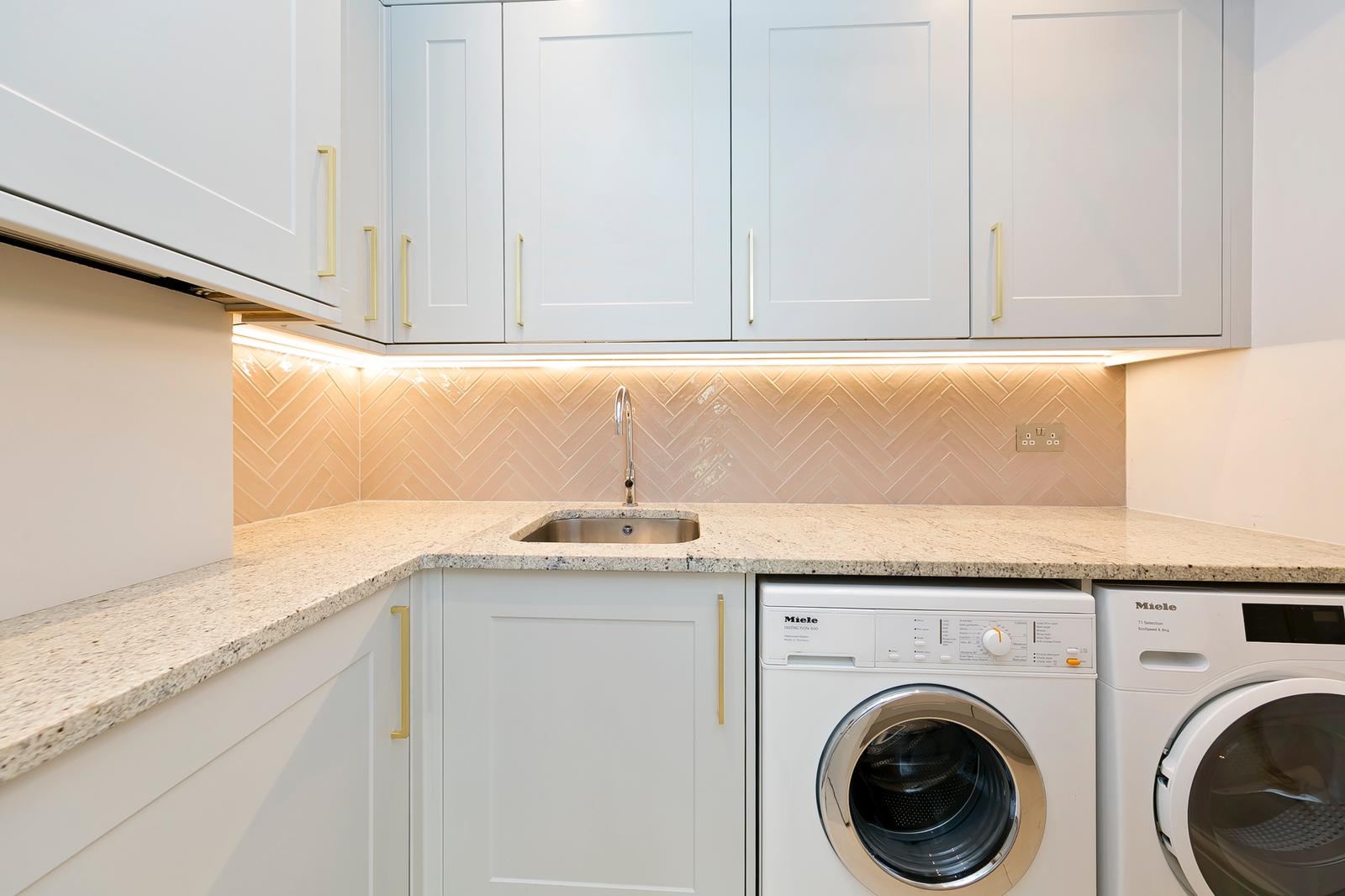 Loft, extensions & renovation, Kew, TW9 – photo 8 of 10