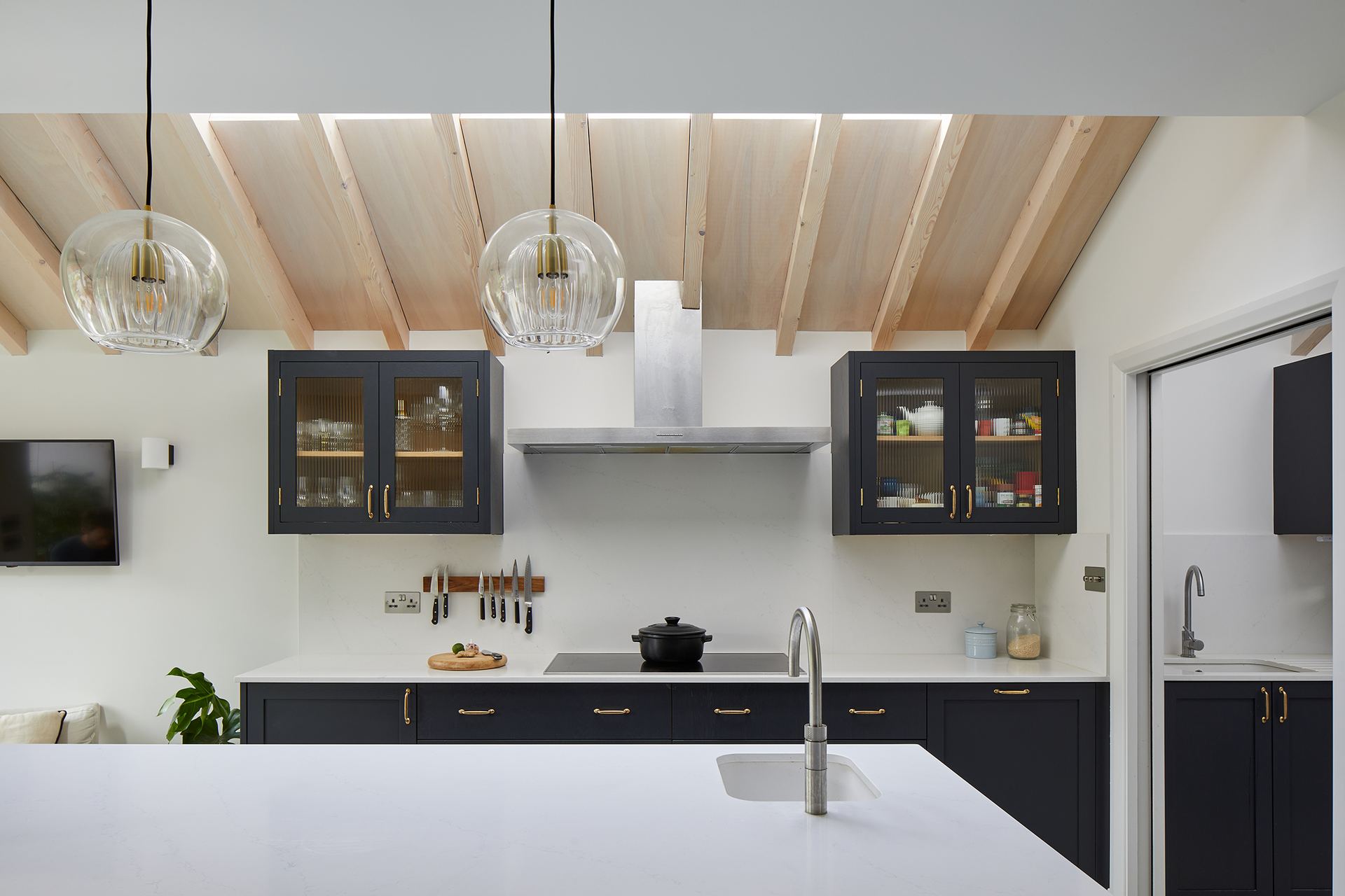 Extension & full renovation, Acton, W3 – photo 7 of 20