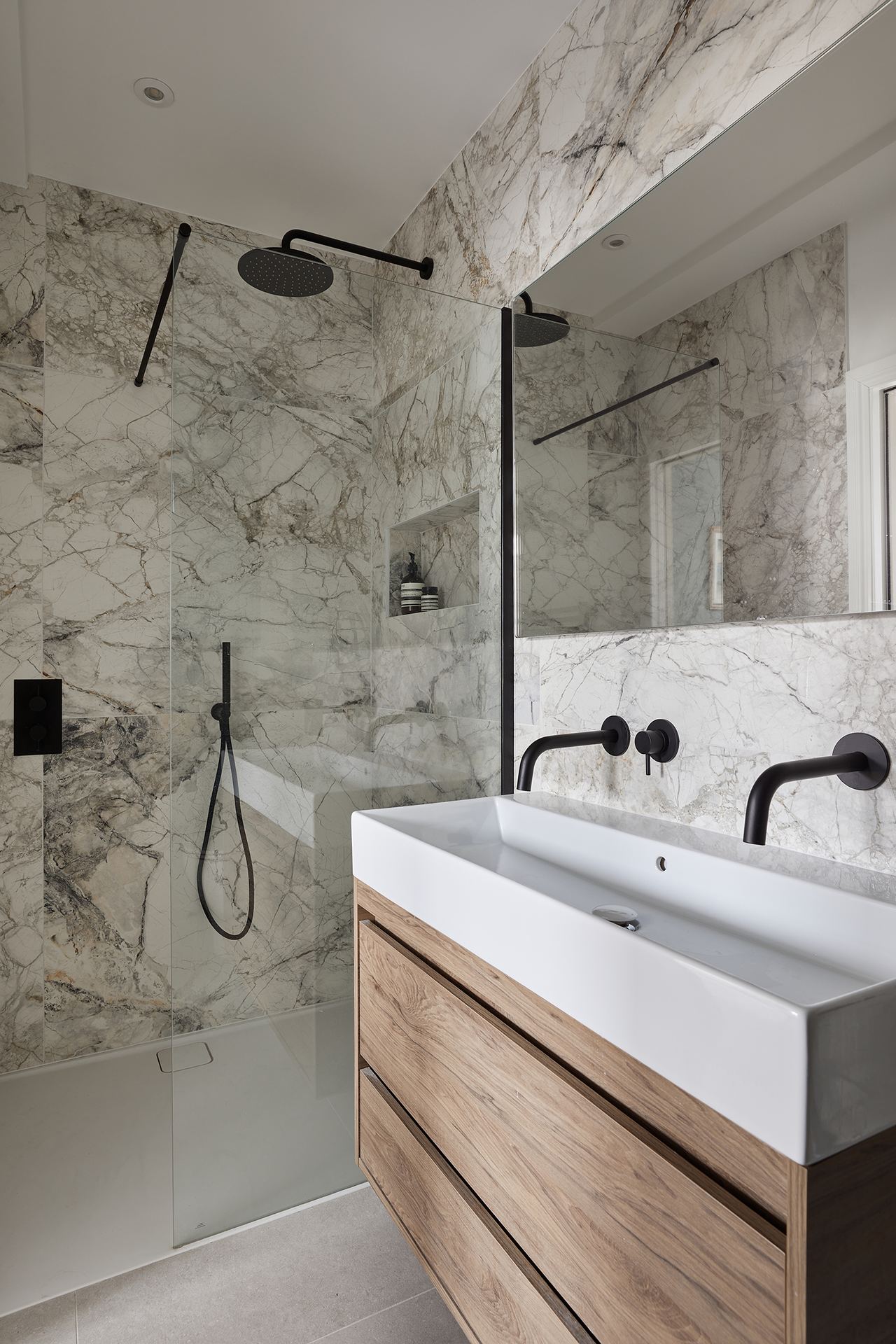 Extension & full renovation, Acton, W3 – photo 16 of 20