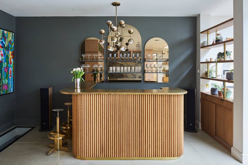 Fluted oak bar