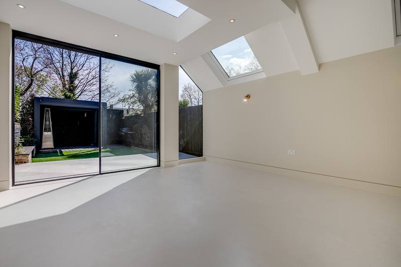 Wide sliding glazing