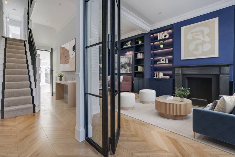 Steel internal glazing